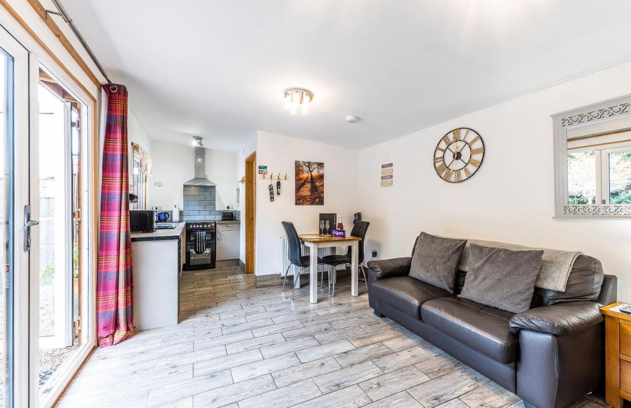 Fairview Farm Holiday Accommodation 14 Luxury Lodges, Cabins, Dog Friendly, Suitable For Couples, Families And Groups, Wedding Guests , Corporate Events, Sleeps 2-65 Guests In Ravenshead, Nottingham Near Sherwood Forest, Set In 88 Acres Extérieur photo