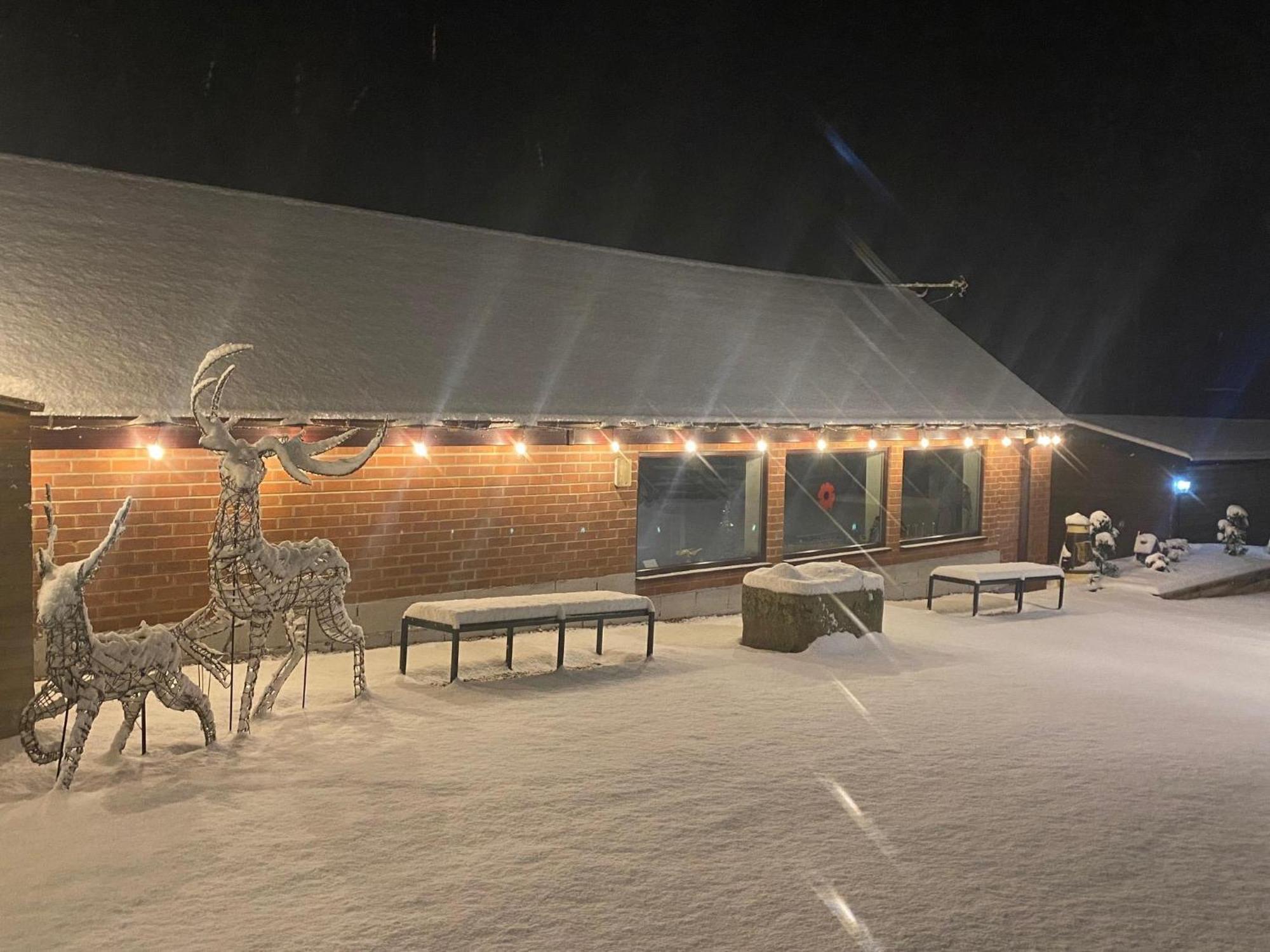 Fairview Farm Holiday Accommodation 14 Luxury Lodges, Cabins, Dog Friendly, Suitable For Couples, Families And Groups, Wedding Guests , Corporate Events, Sleeps 2-65 Guests In Ravenshead, Nottingham Near Sherwood Forest, Set In 88 Acres Extérieur photo