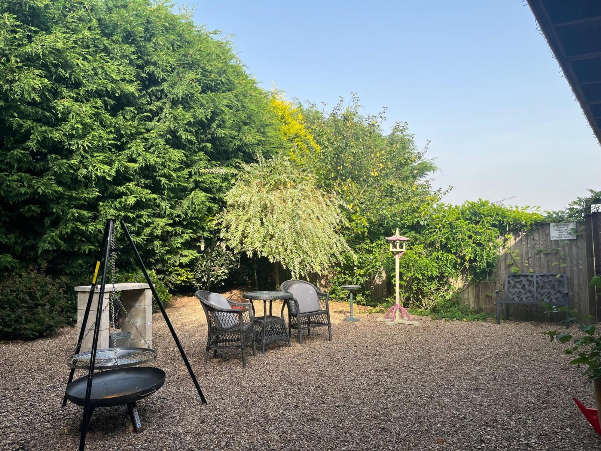 Fairview Farm Holiday Accommodation 14 Luxury Lodges, Cabins, Dog Friendly, Suitable For Couples, Families And Groups, Wedding Guests , Corporate Events, Sleeps 2-65 Guests In Ravenshead, Nottingham Near Sherwood Forest, Set In 88 Acres Extérieur photo