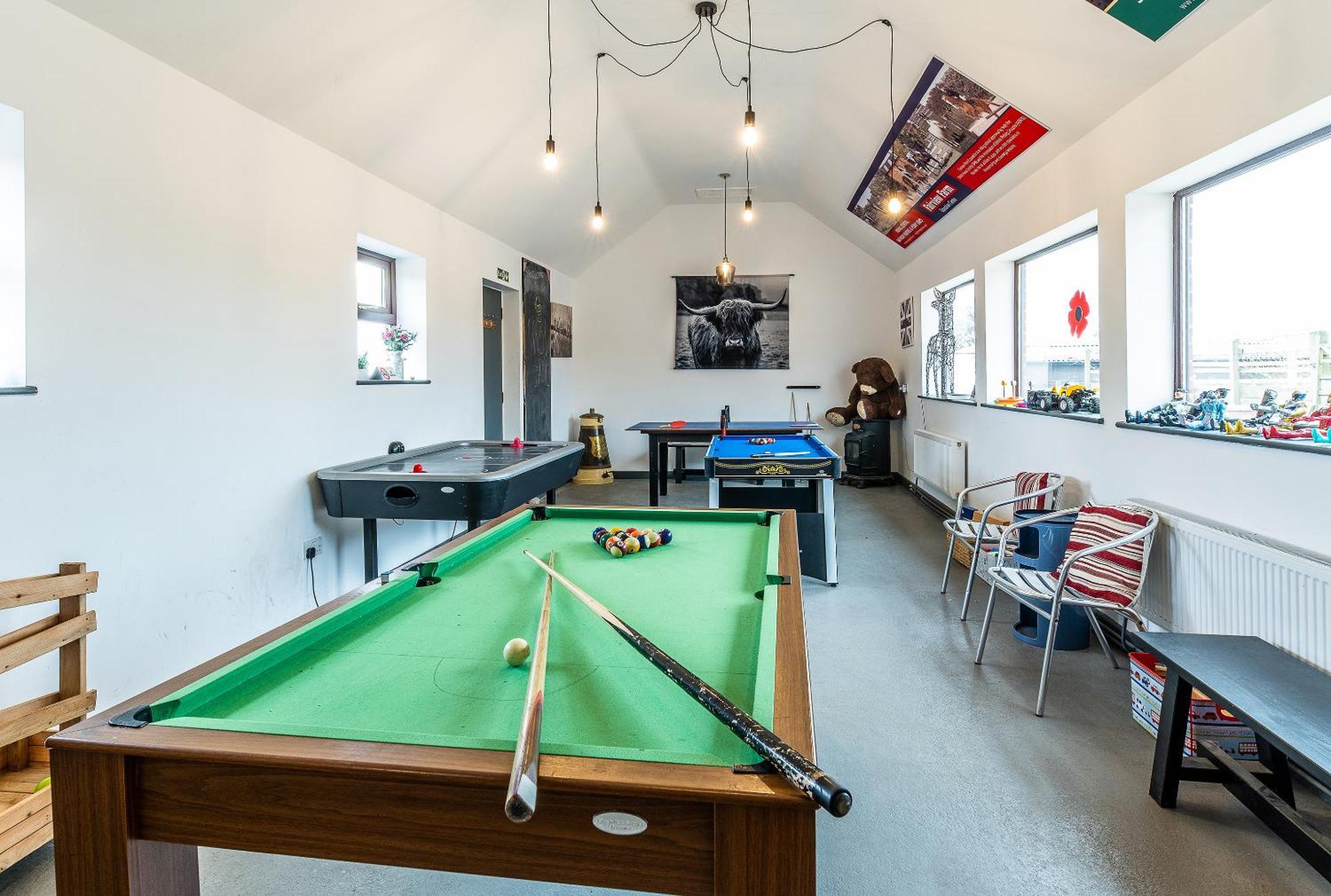 Fairview Farm Holiday Accommodation 14 Luxury Lodges, Cabins, Dog Friendly, Suitable For Couples, Families And Groups, Wedding Guests , Corporate Events, Sleeps 2-65 Guests In Ravenshead, Nottingham Near Sherwood Forest, Set In 88 Acres Extérieur photo